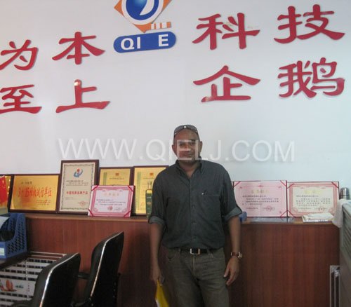 2011年7月25日，外國(guó)友人參觀考察我公司！明經(jīng)理等接待并陪同參觀！(圖1)