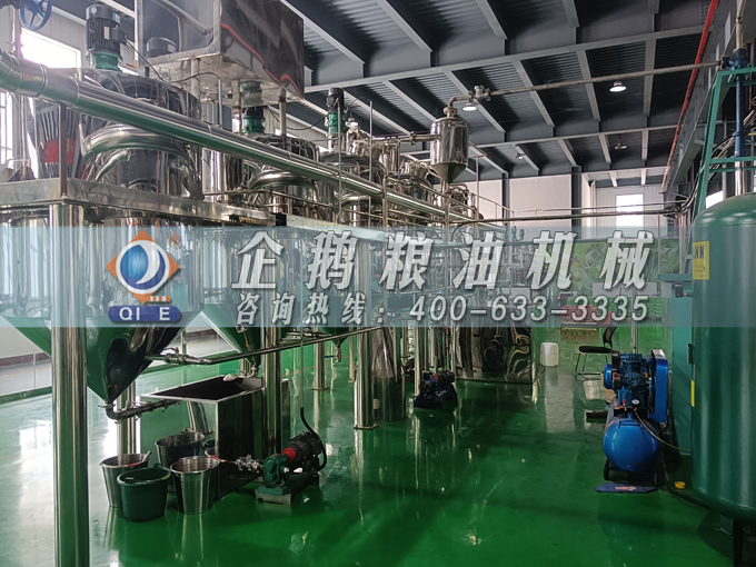 企鵝牌茶籽油雙螺桿榨油機(jī)，用心制造獲得客戶認(rèn)可(圖5)